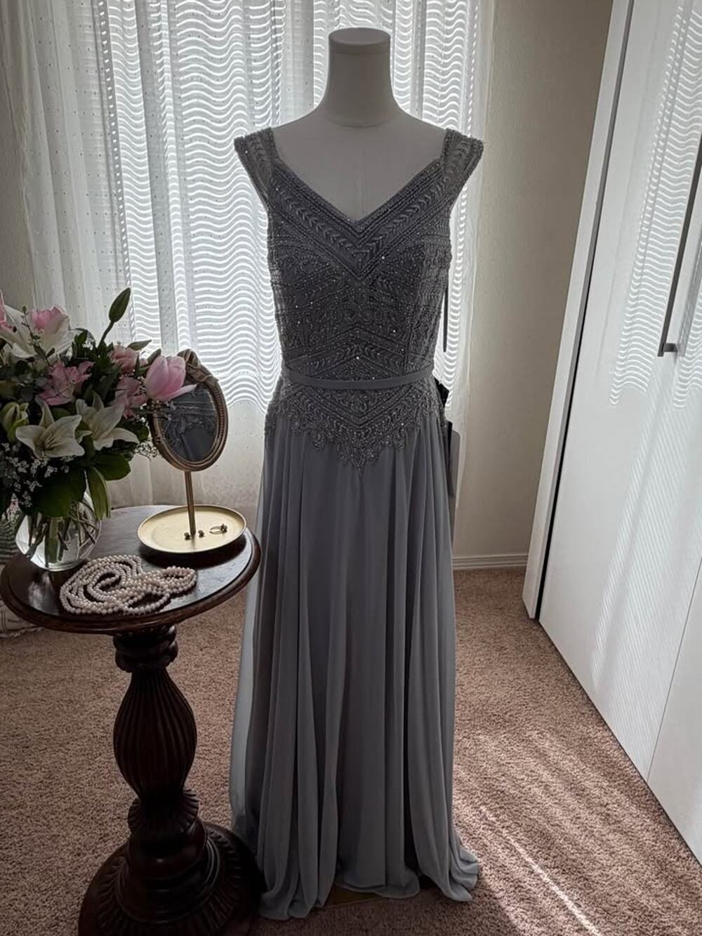 MGNY Silver Beaded Formal Gown Size 6 – New with Tags
